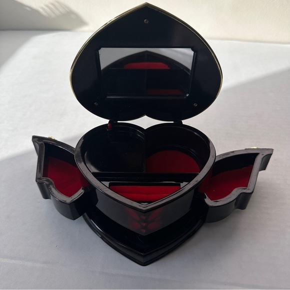 Heart-Shaped Black and Red Jewelry Box - Picture 2 of 6